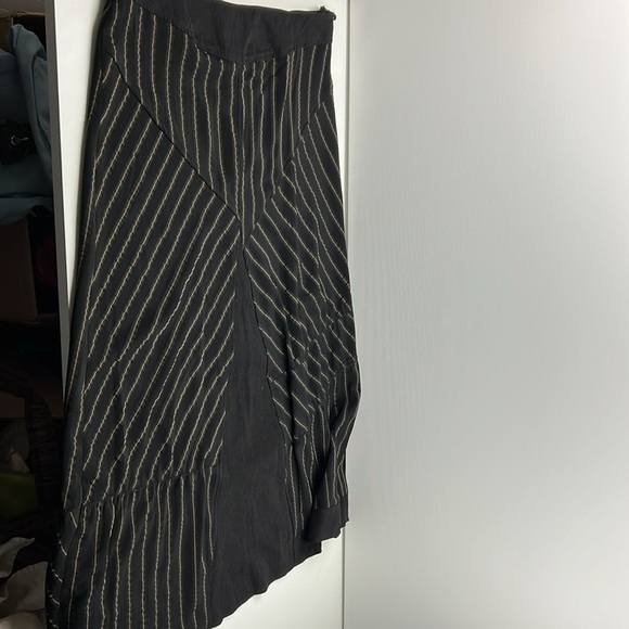 Solola black  striped lagenlook skirt - Picture 3 of 8